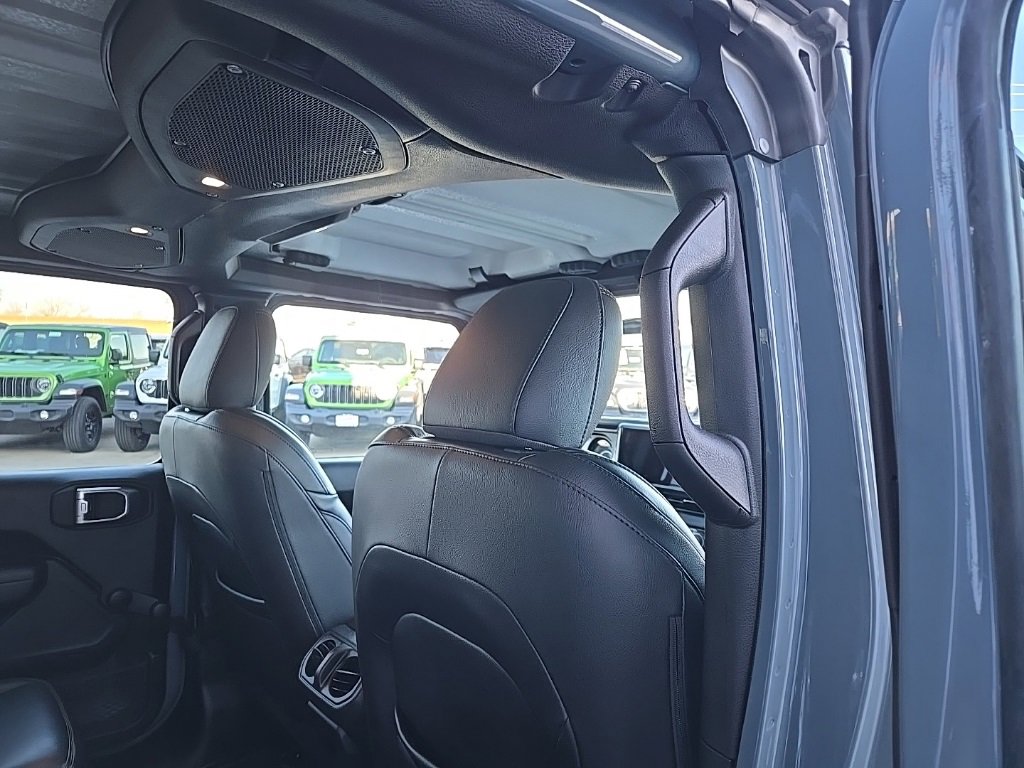 Used 2024 Jeep Wrangler Sport image 86