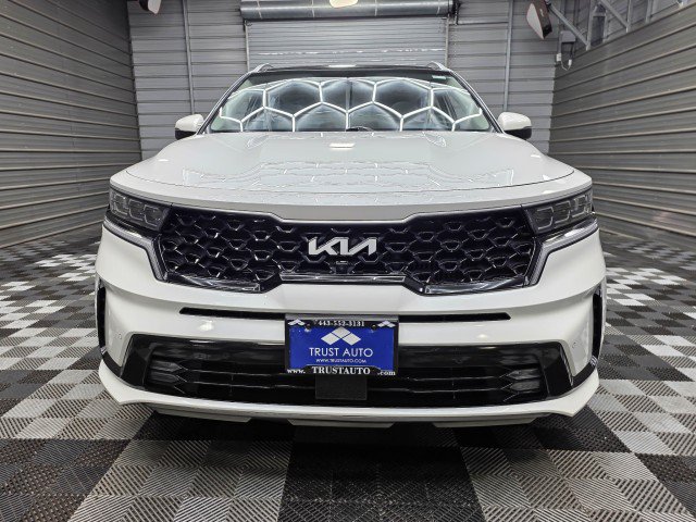 Used 2022 Kia Sorento SX Prestige w/ Panoramic Sunroof Package AWD/4WD image 3