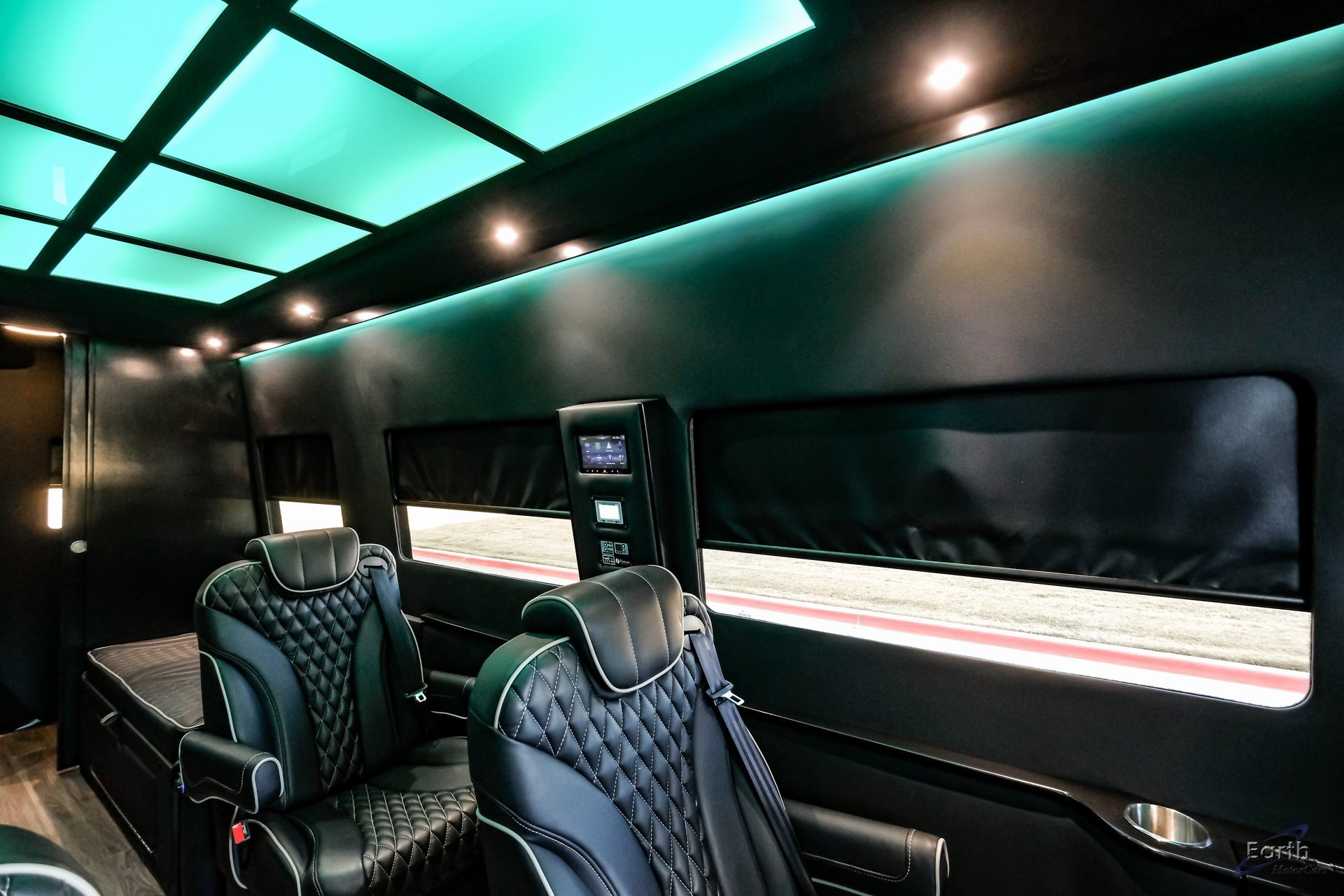 Used 2023 Mercedes-Benz Sprinter 3500 w/ Parking Package image 86