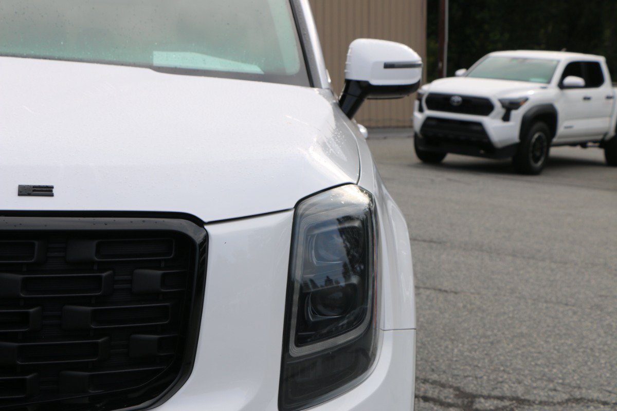 Used 2022 Kia Telluride SX w/ Nightfall Edition Package AWD/4WD image 13