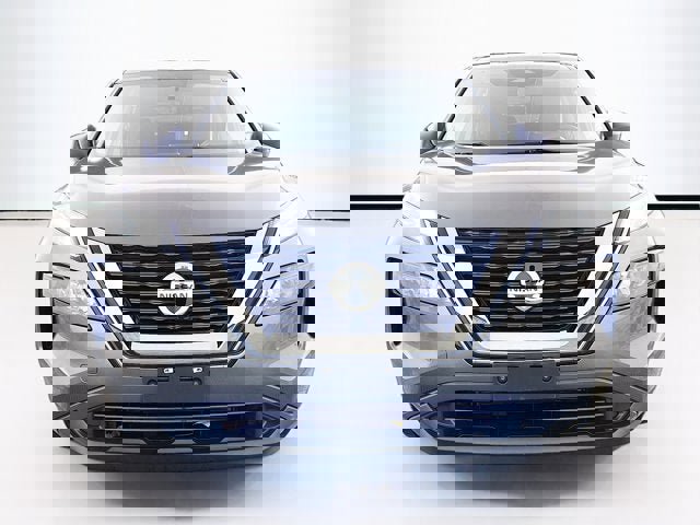 Used 2021 Nissan Rogue S image 2