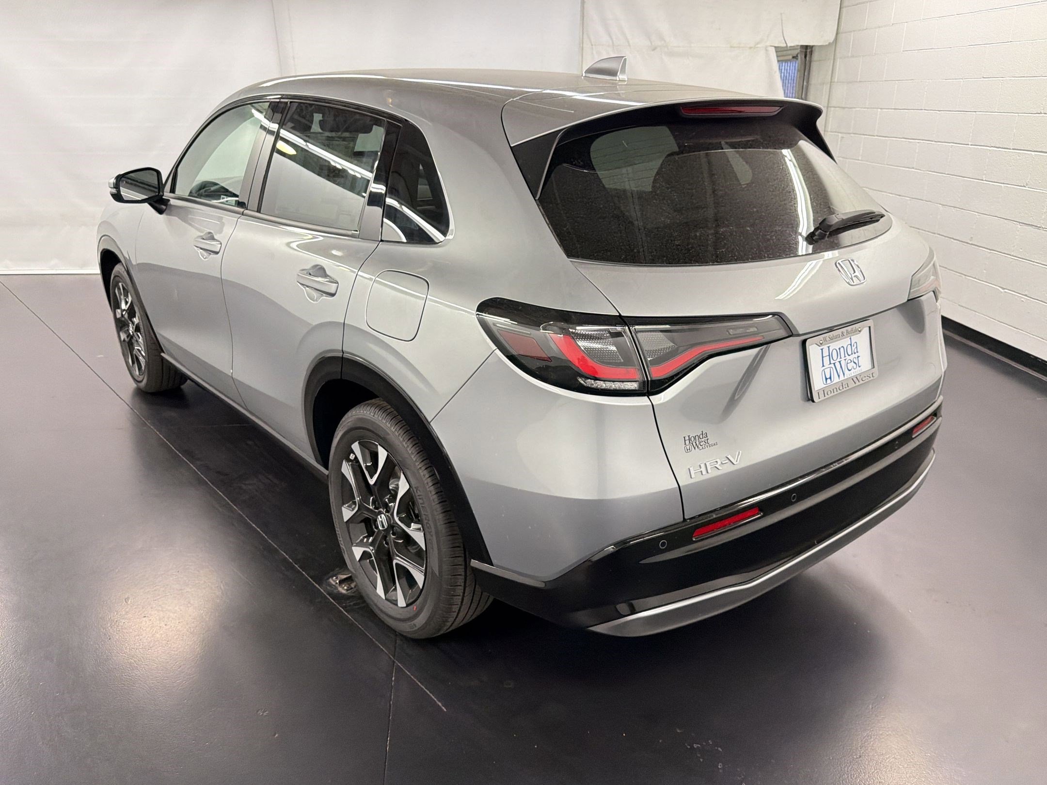 New 2027 Honda HR-V EX-L image 3