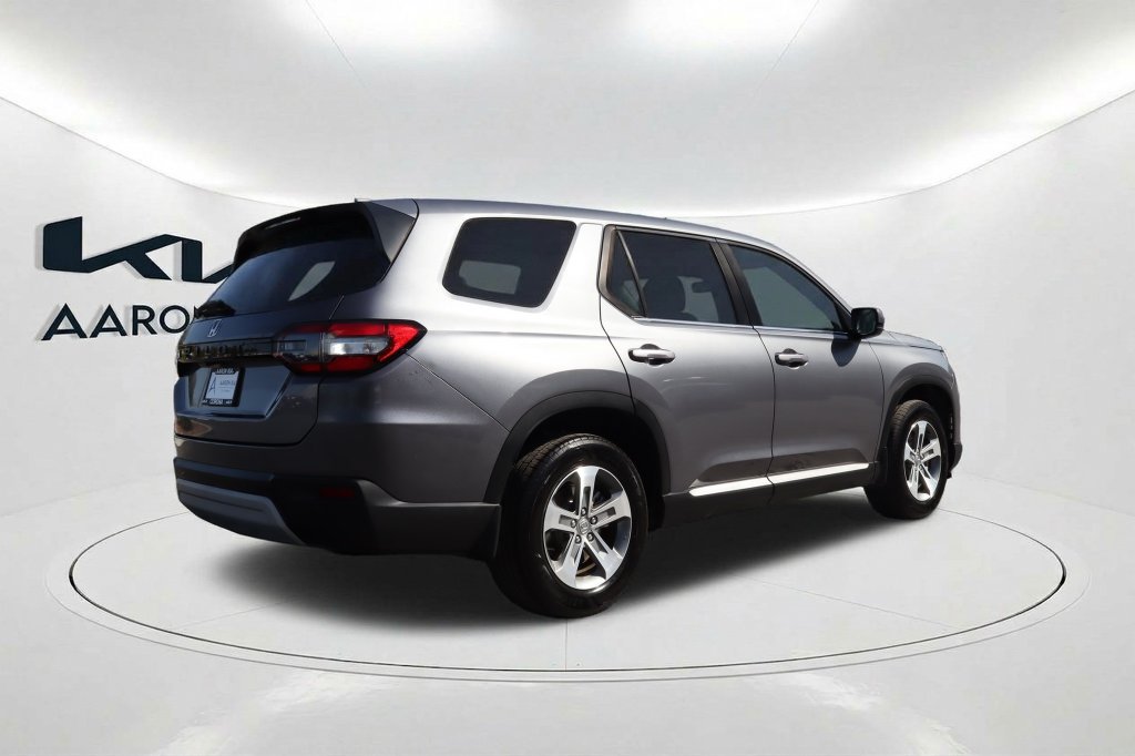 Used 2024 Honda Pilot EX-L image 4