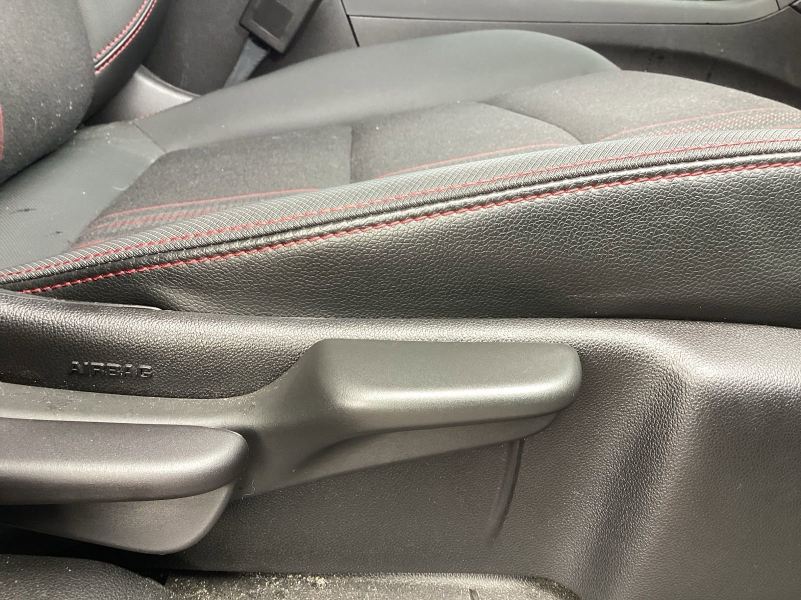 Used 2022 Chevrolet Equinox RS image 18