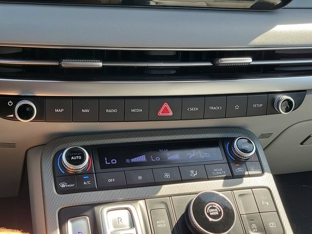 Used 2025 Hyundai Palisade SEL FWD image 12