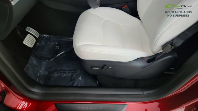 Used 2025 Tesla Model Y Performance AWD/4WD image 33