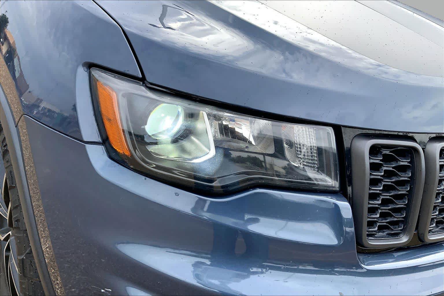 Used 2019 Jeep Grand Cherokee Trailhawk AWD/4WD image 26