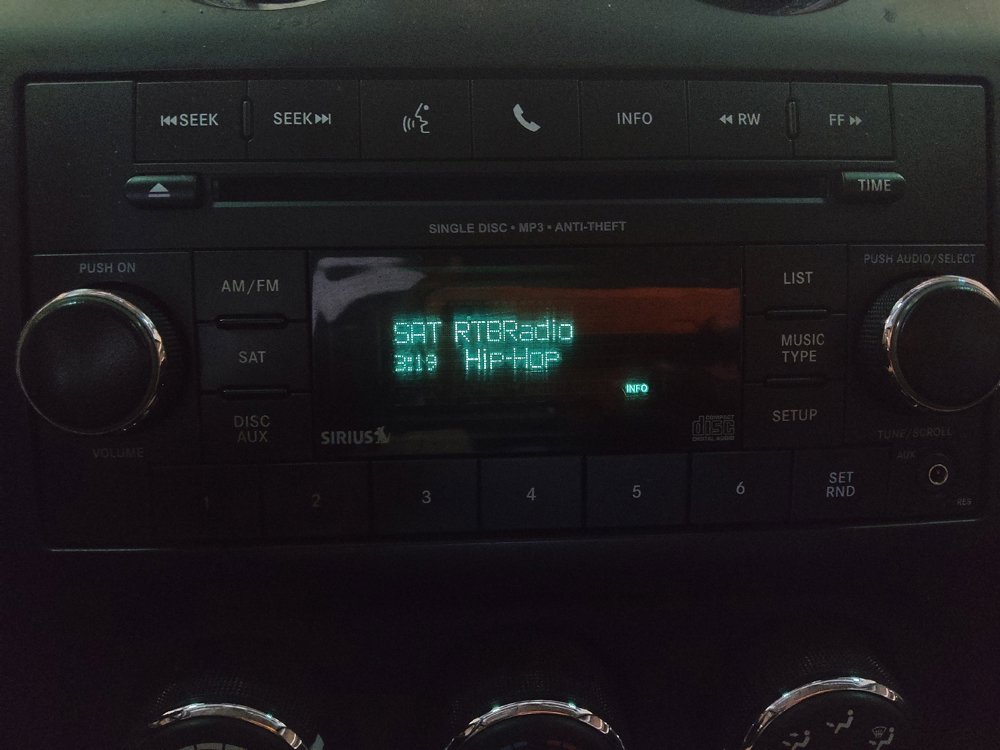 Used 2017 Jeep Compass Latitude image 25