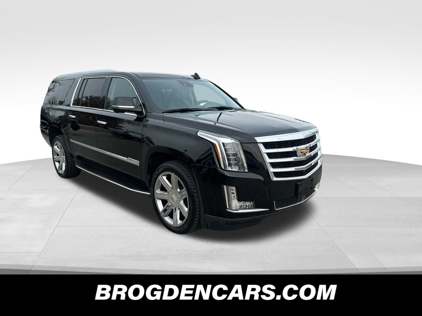 Used 2020 Cadillac Escalade ESV Premium Luxury image 1