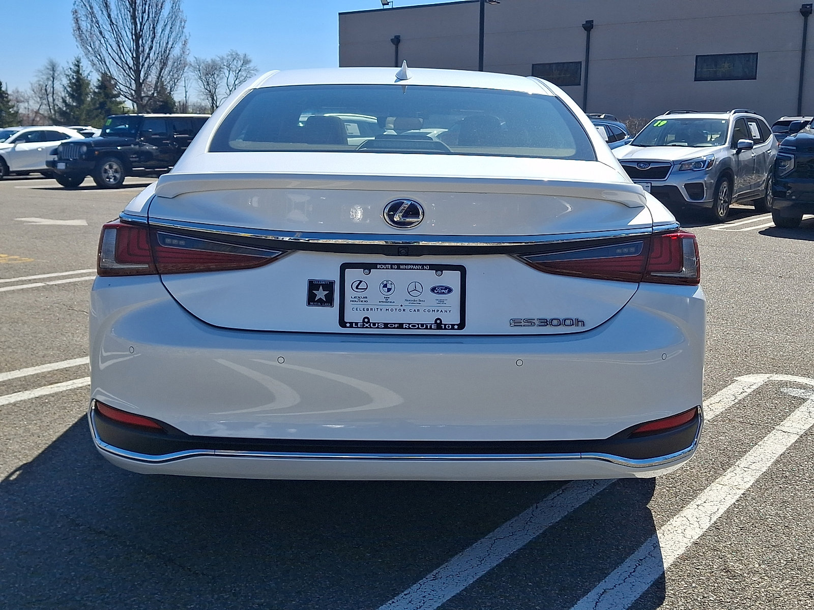 Used 2019 Lexus ES 300h w/ Luxury Package image 5