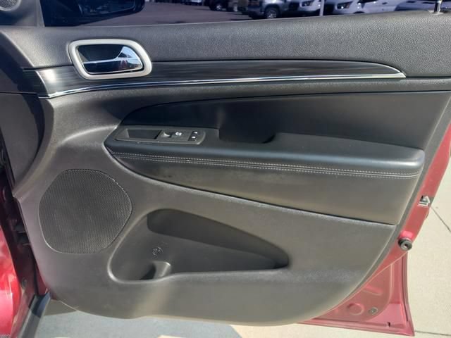 Used 2020 Jeep Grand Cherokee Limited w/ Premium Lighting Group AWD/4WD image 22