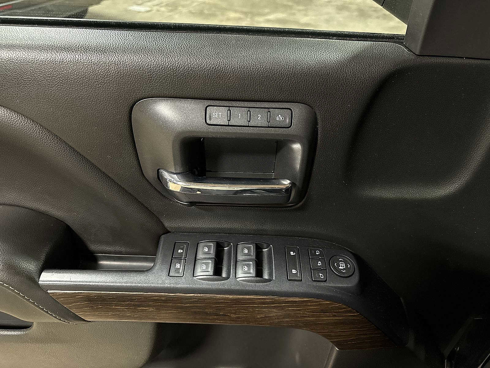 Used 2018 GMC Sierra 1500 Denali w/ Denali Ultimate Package image 23