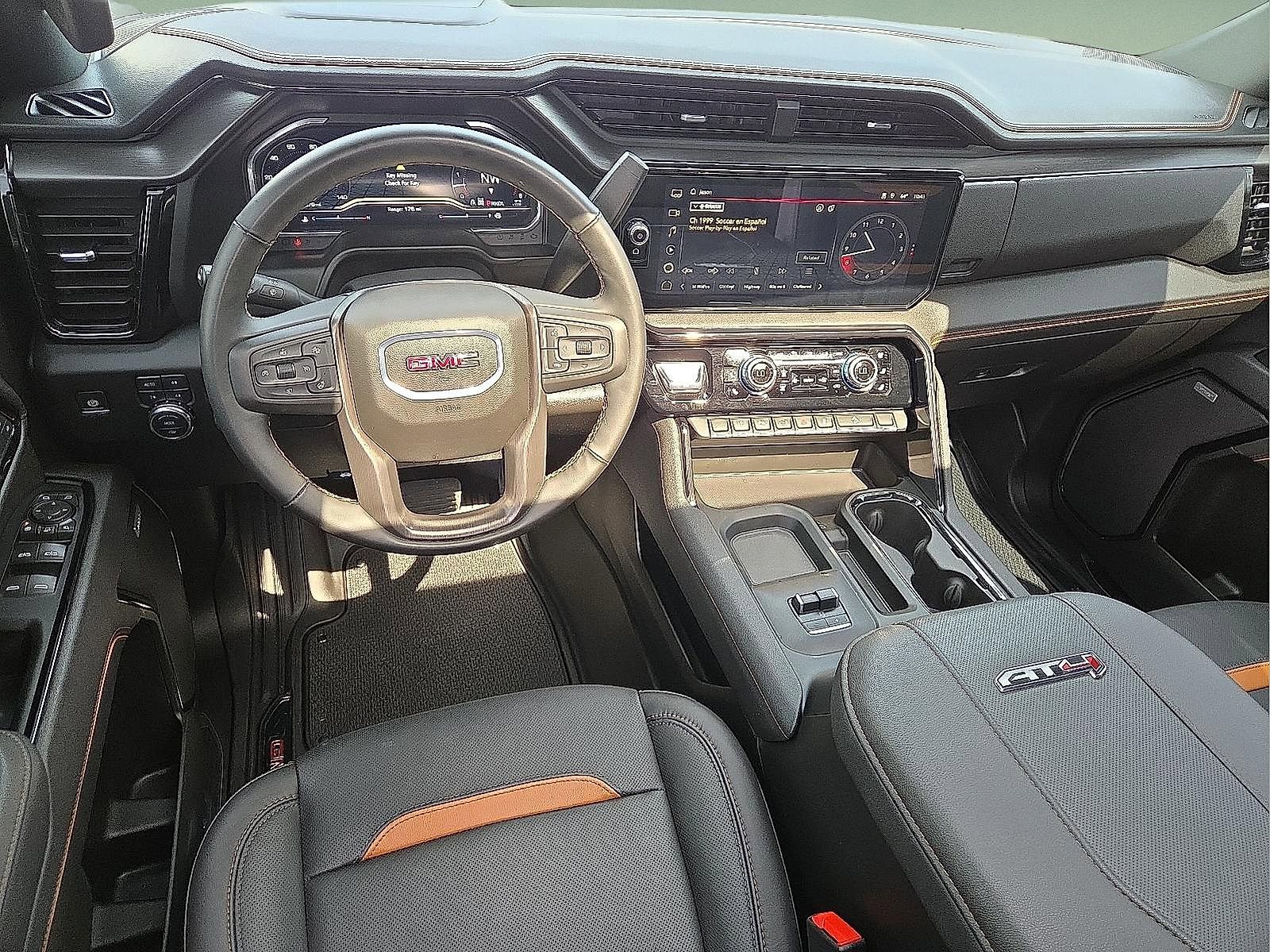Used 2025 GMC Sierra 2500 AT4 w/ AT4 Premium Plus Package AWD/4WD image 11