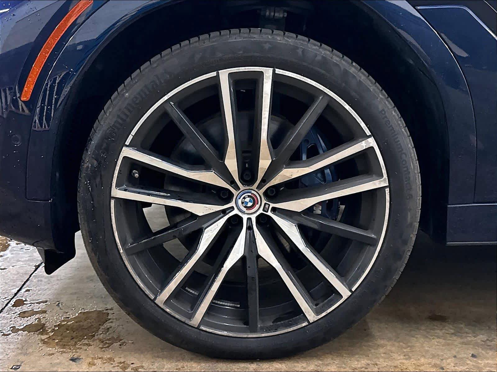 Used 2023 BMW X6 M50i w/ Executive Package AWD/4WD image 12