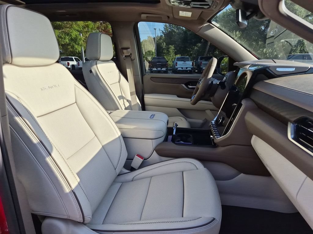 New 2026 GMC Yukon XL Denali w/ Sun & Power Step Package AWD/4WD image 39