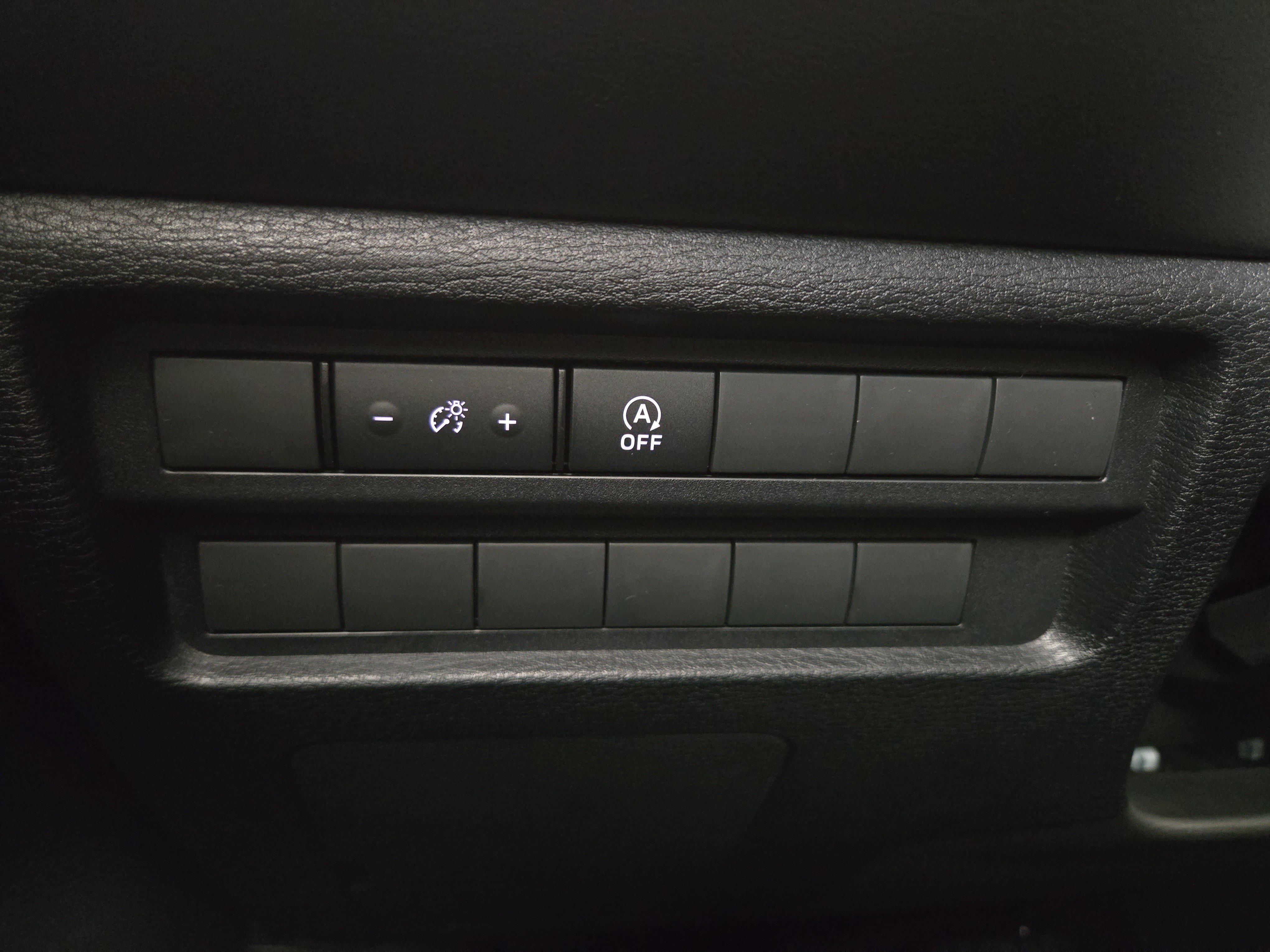New 2026 Mitsubishi Outlander LE AWD/4WD image 26