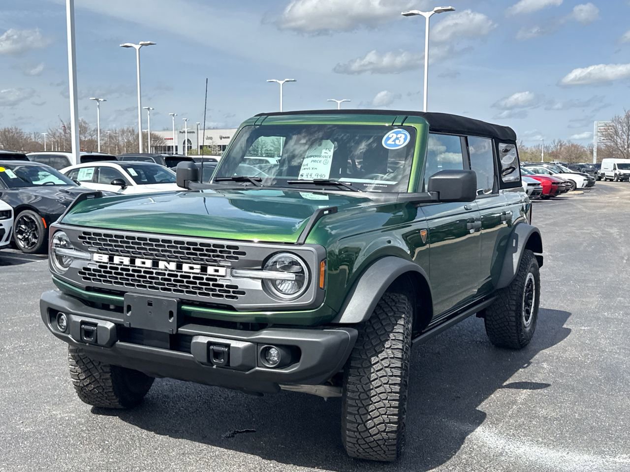Used 2023 Ford Bronco Badlands w/ Sasquatch Package AWD/4WD image 7