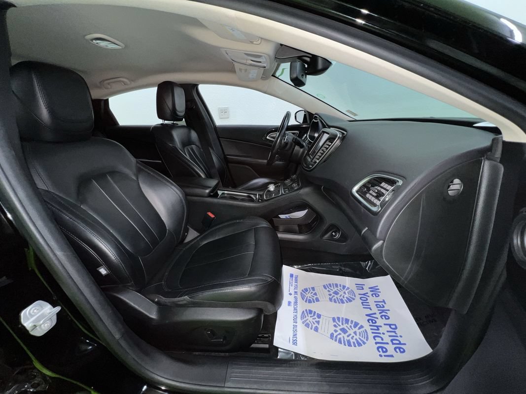 Used 2016 Chrysler 200 C AWD/4WD image 27