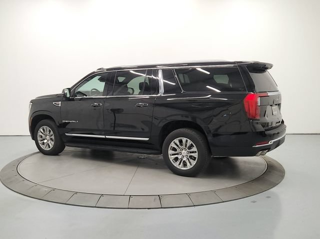 Used 2025 GMC Yukon XL Denali AWD/4WD image 6