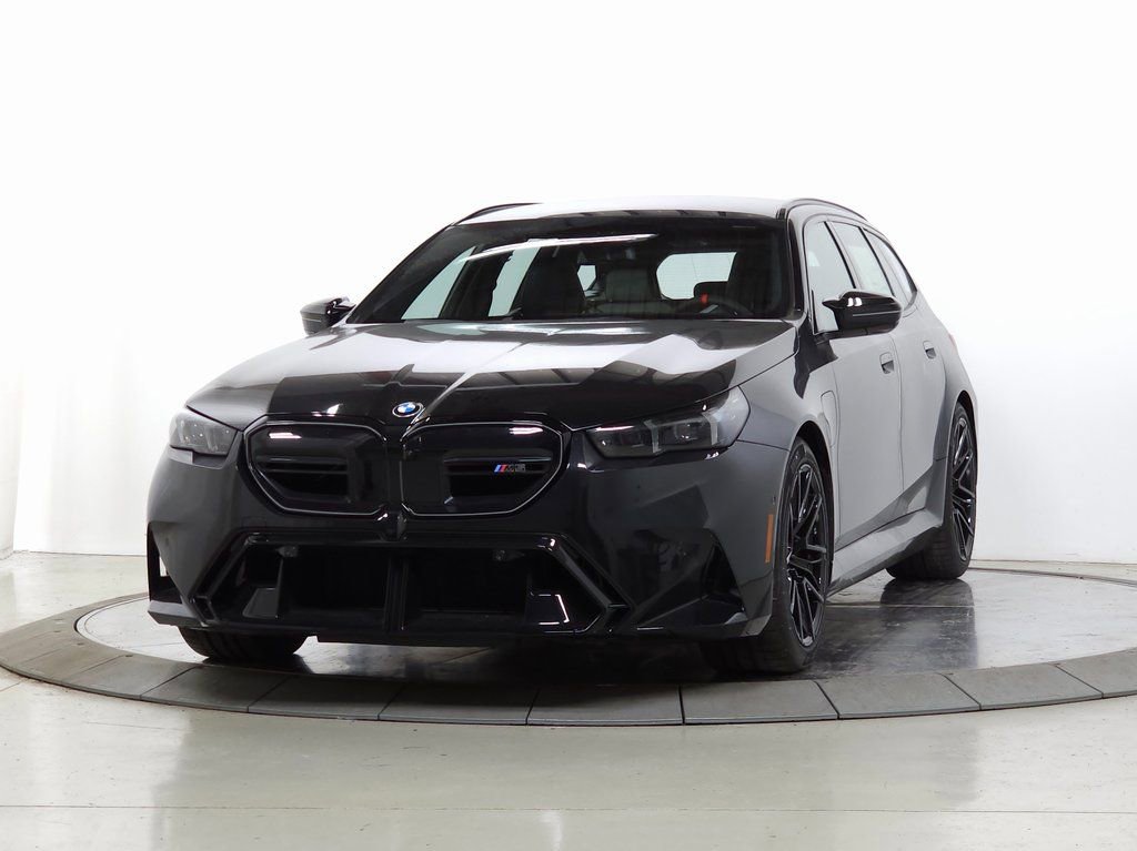 Used 2026 BMW M5 Touring AWD/4WD image 3