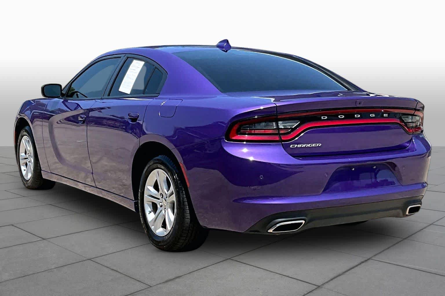 Used 2023 Dodge Charger SXT RWD image 11