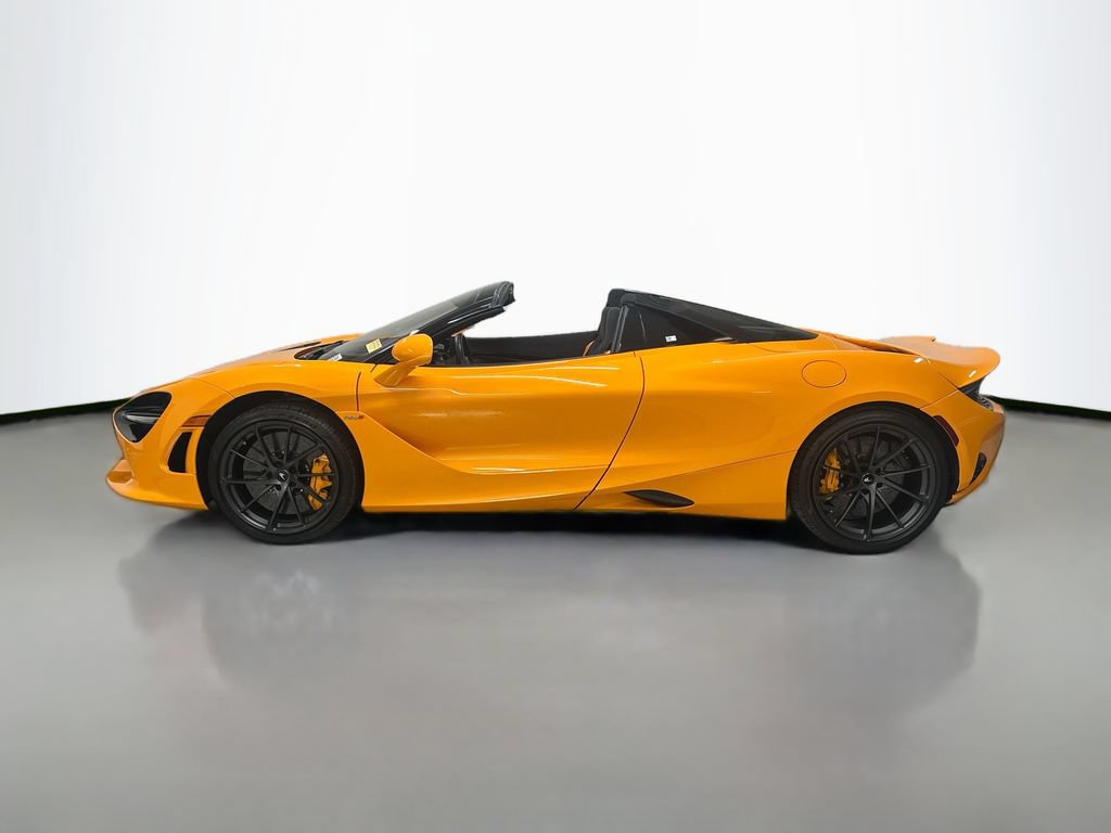 Used 2025 McLaren 750S Spider RWD image 2
