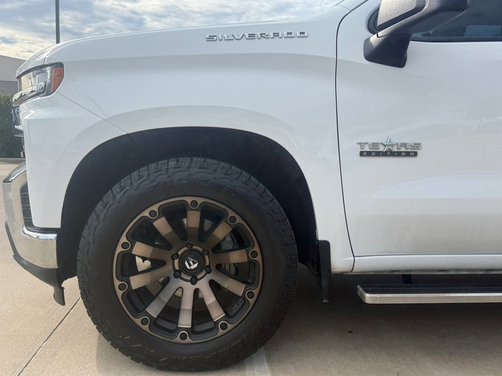Used 2021 Chevrolet Silverado 1500 LT w/ Texas Edition Plus RWD image 9
