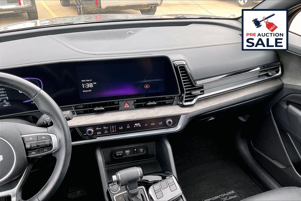 Used 2025 Kia Sportage X-Line w/ Premium Package AWD/4WD image 6