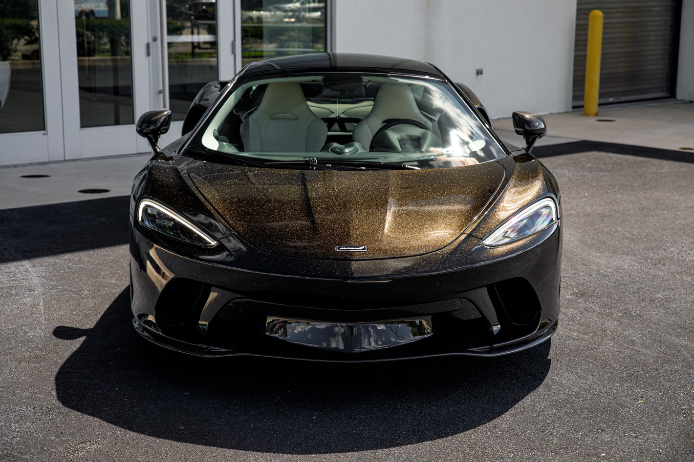 Used 2021 McLaren GT RWD image 6