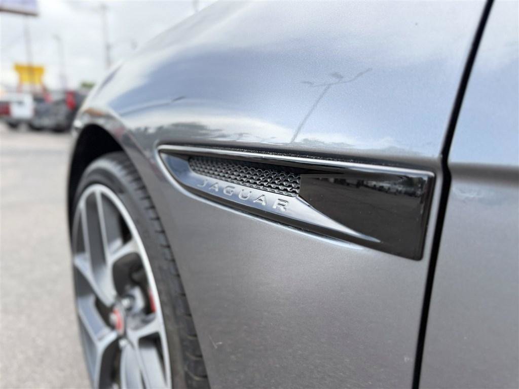 Used 2018 Jaguar XE S AWD/4WD image 41