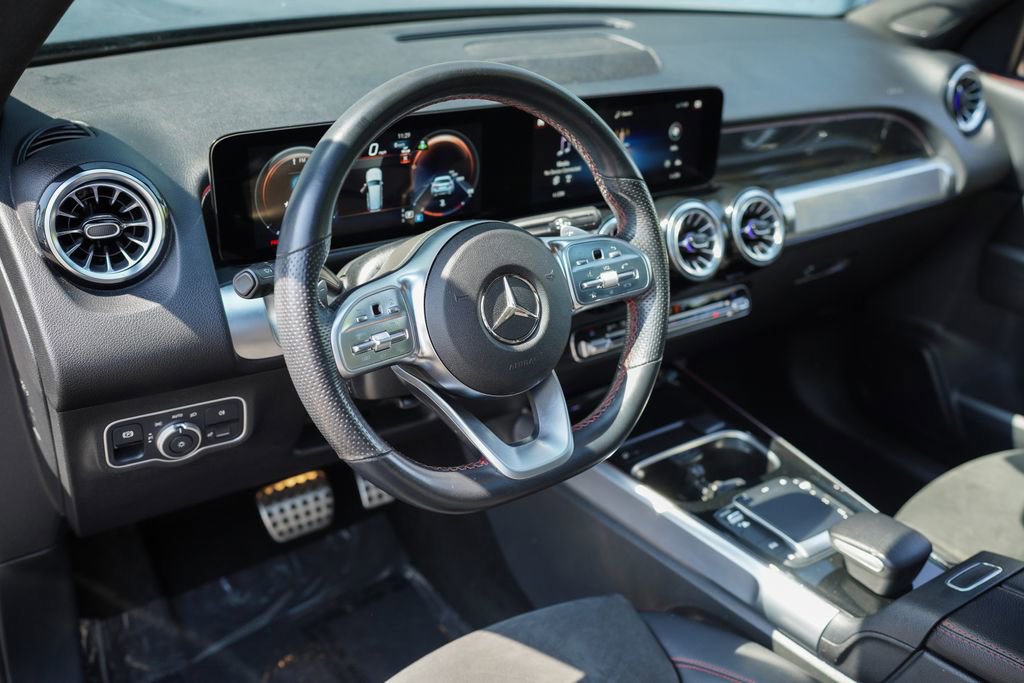 Used 2023 Mercedes-Benz GLB 250 image 19