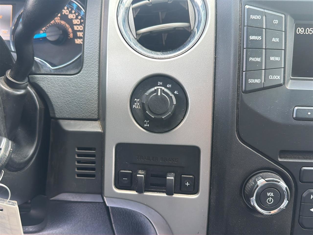 Used 2013 Ford F150 XLT w/ XLT Chrome Pkg AWD/4WD image 19