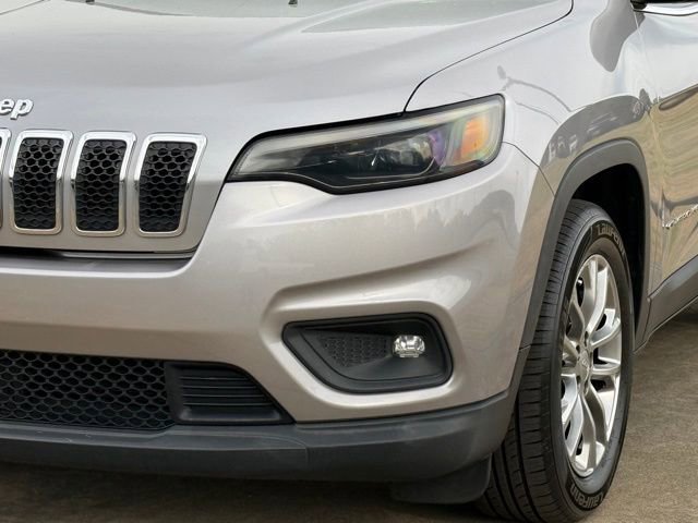Used 2019 Jeep Cherokee Latitude Plus image 11