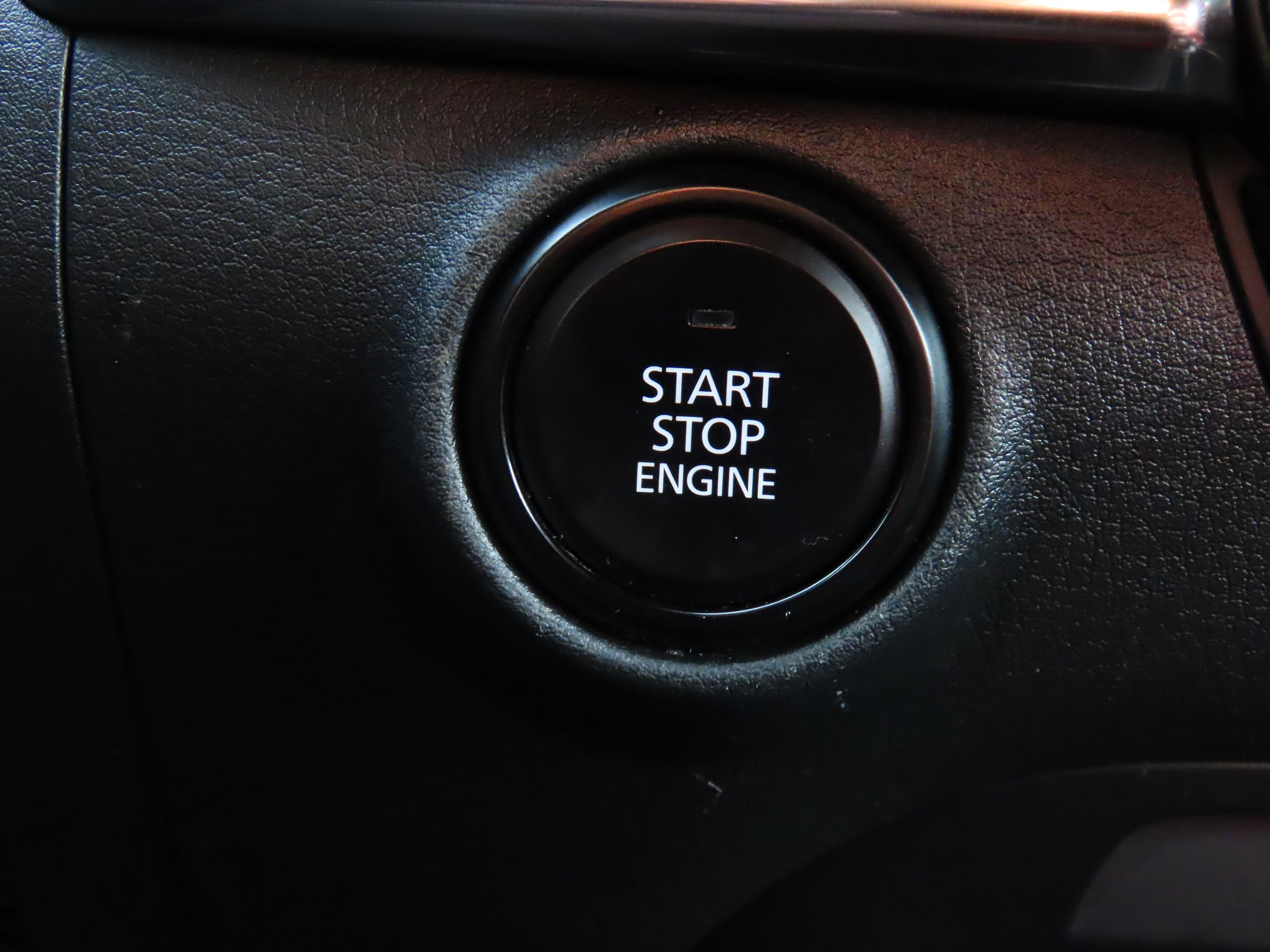 Used 2019 MAZDA MAZDA3 Hatchback w/ Premium Package image 27