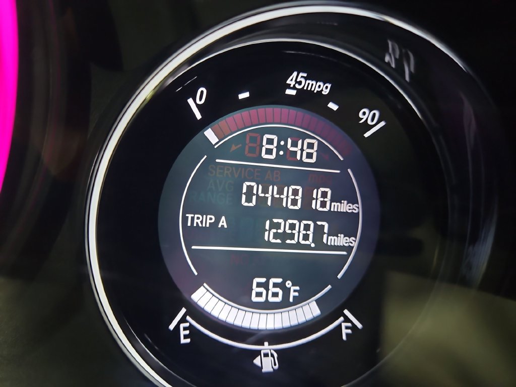Used 2018 Honda HR-V EX image 16