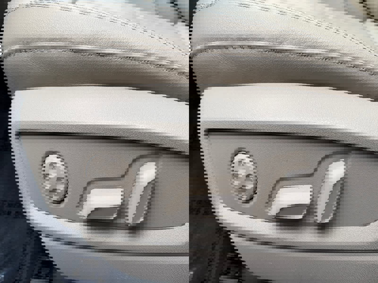 Used 2021 Audi Q5 2.0T Premium Plus w/ Premium Plus Package image 14