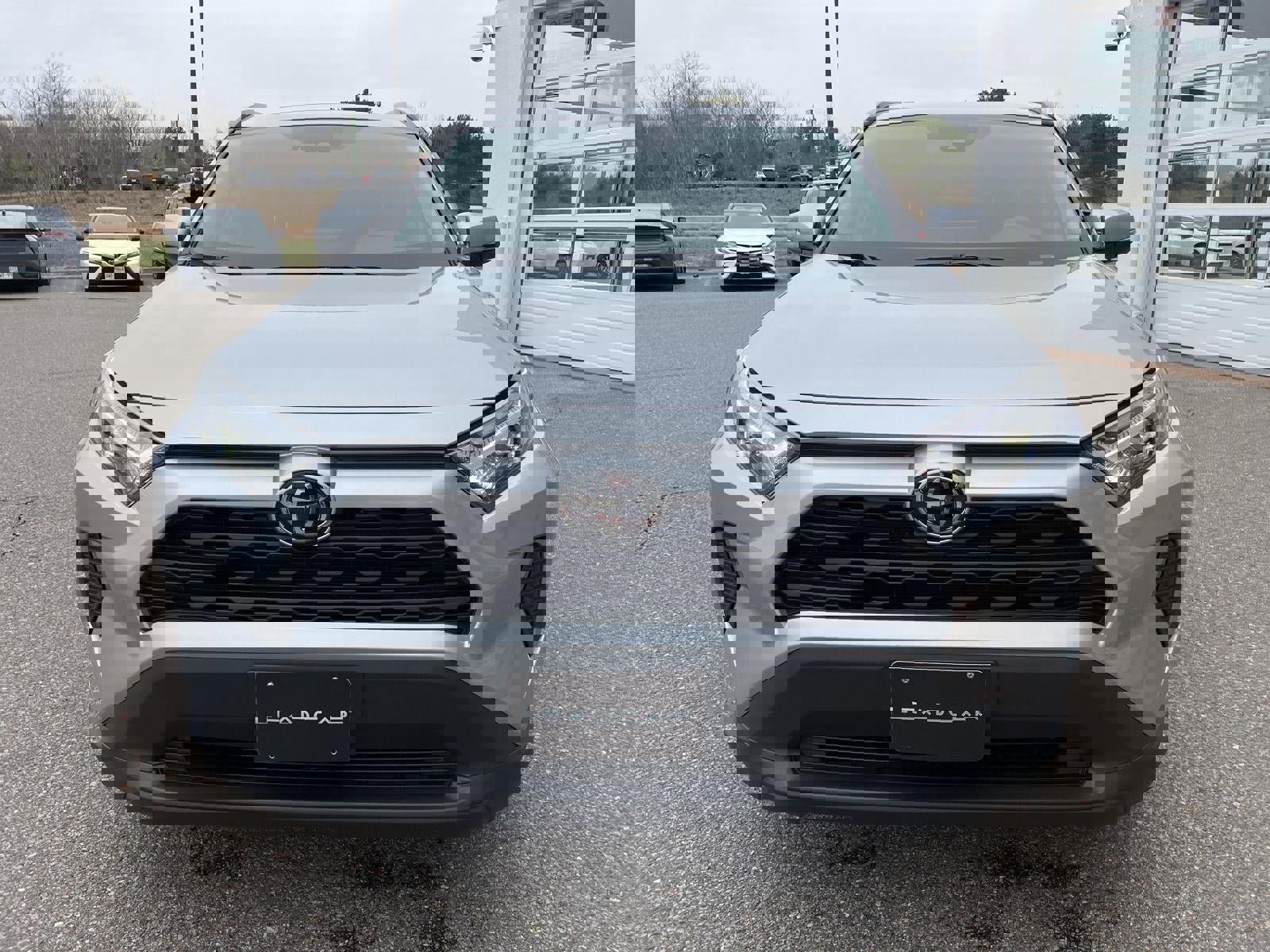 Used 2023 Toyota RAV4 XLE w/ Convenience Package image 7