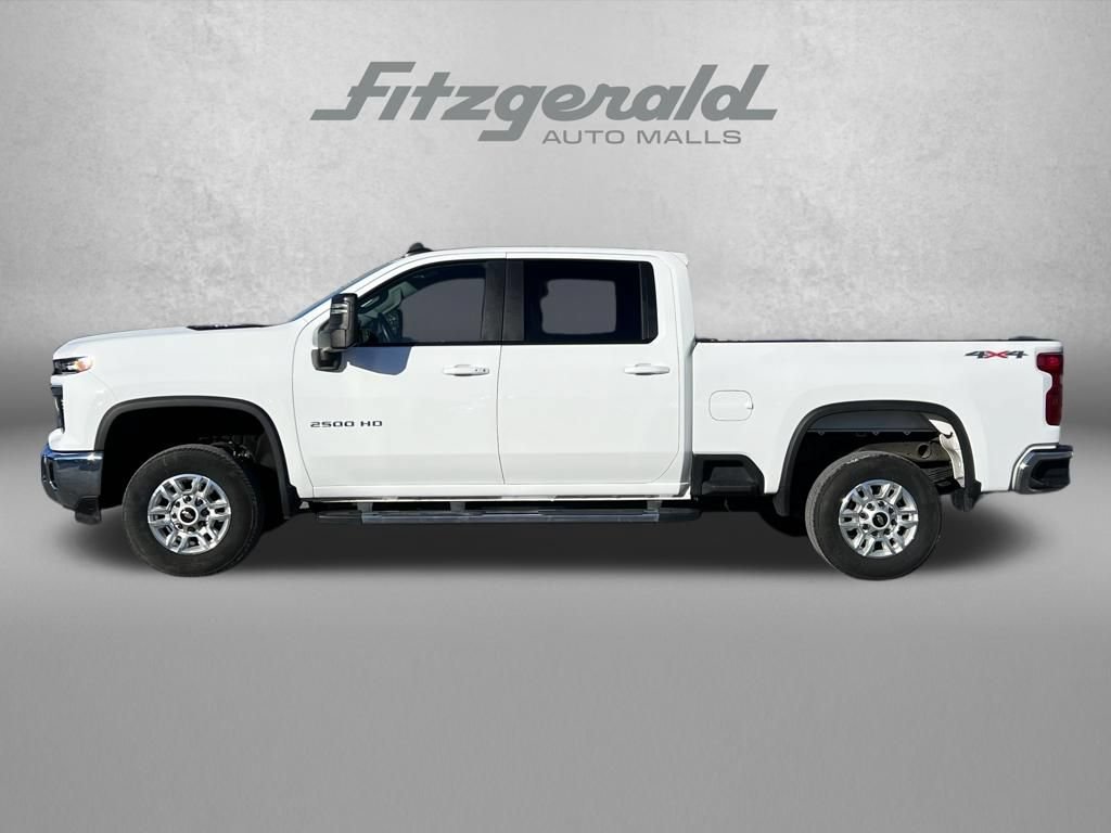 Used 2025 Chevrolet Silverado 2500 LT w/ Convenience Package AWD/4WD image 4