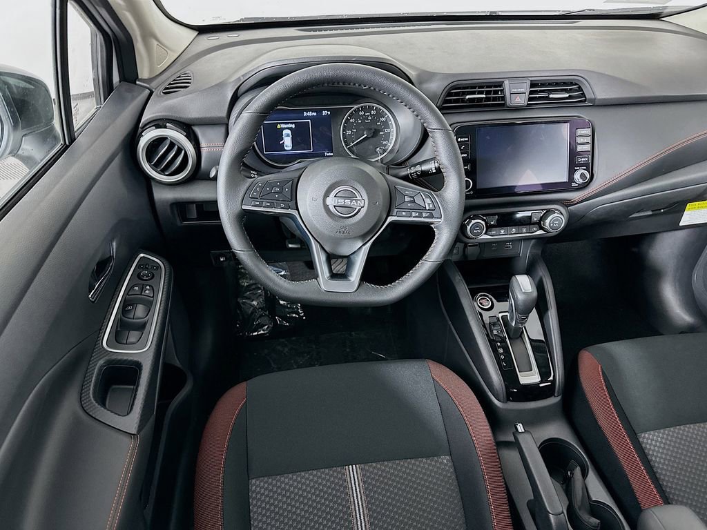 New 2025 Nissan Versa SR w/ Trunk Package image 28