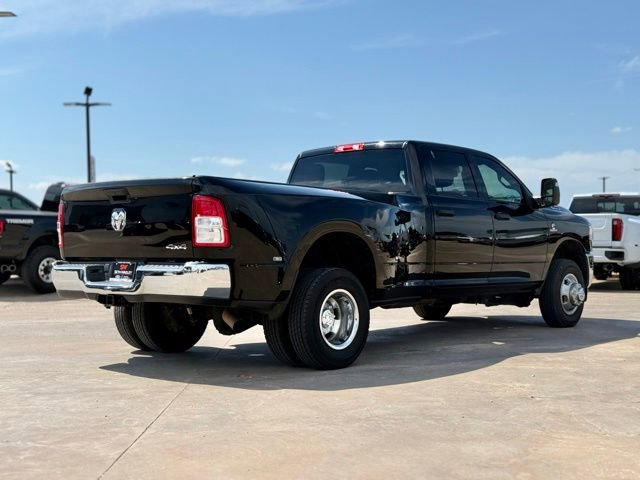 Used 2024 RAM 3500 Tradesman w/ Chrome Appearance Group AWD/4WD image 2