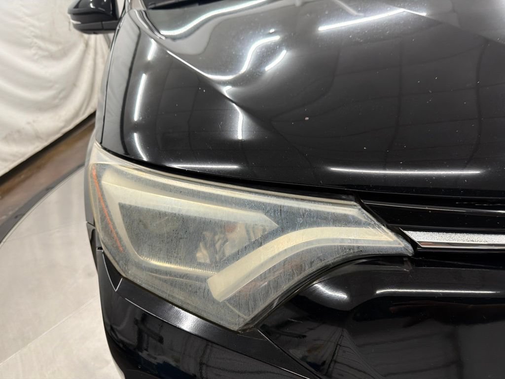 Used 2017 Toyota RAV4 Limited w/ Advanced Technology Package FWD image 10