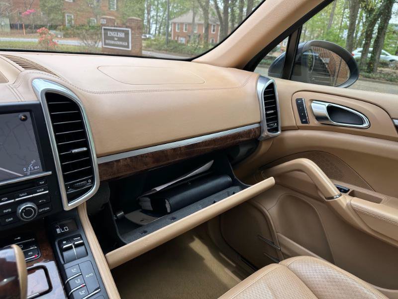 Used 2011 Porsche Cayenne AWD/4WD image 34