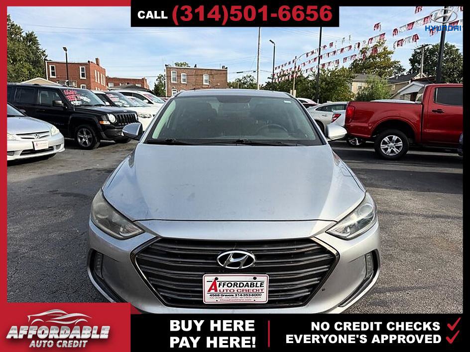 Used 2017 Hyundai Elantra Limited w/ Limited Tech Package 04 FWD image 8