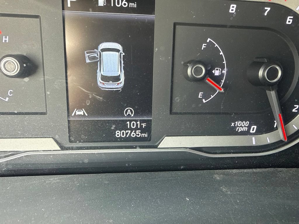 Used 2022 Hyundai Tucson SE FWD image 2