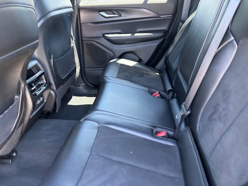 Used 2024 Jeep Grand Cherokee Altitude AWD/4WD image 25