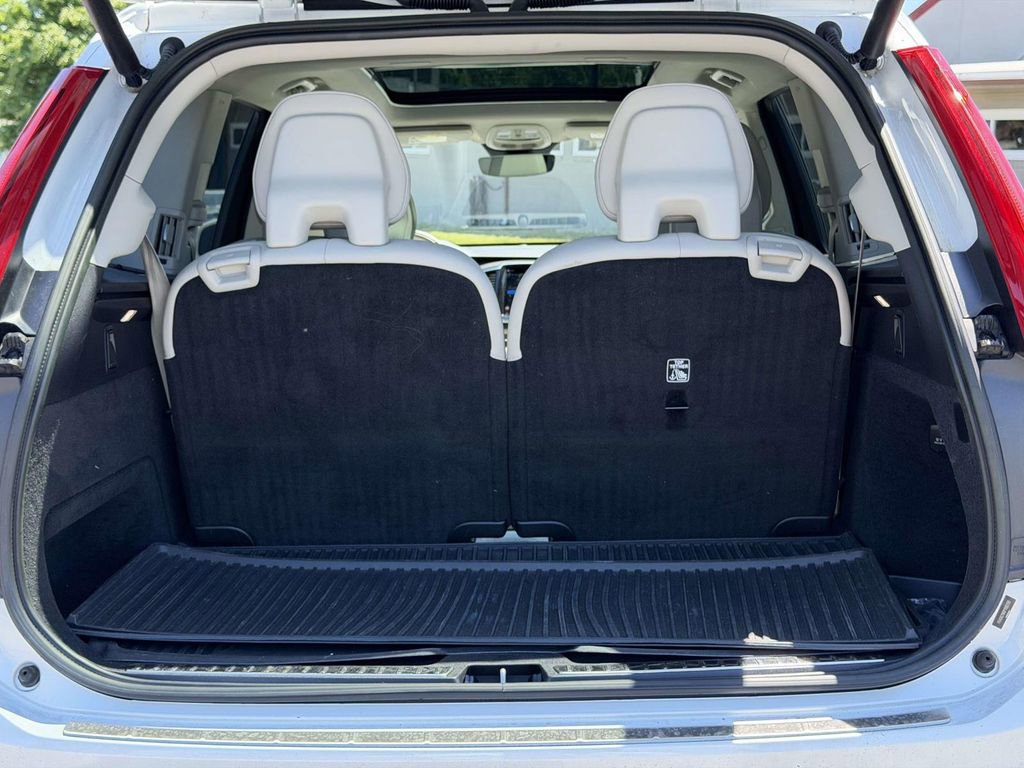 Used 2023 Volvo XC90 B6 Plus w/ Protection Package Premier AWD/4WD image 14