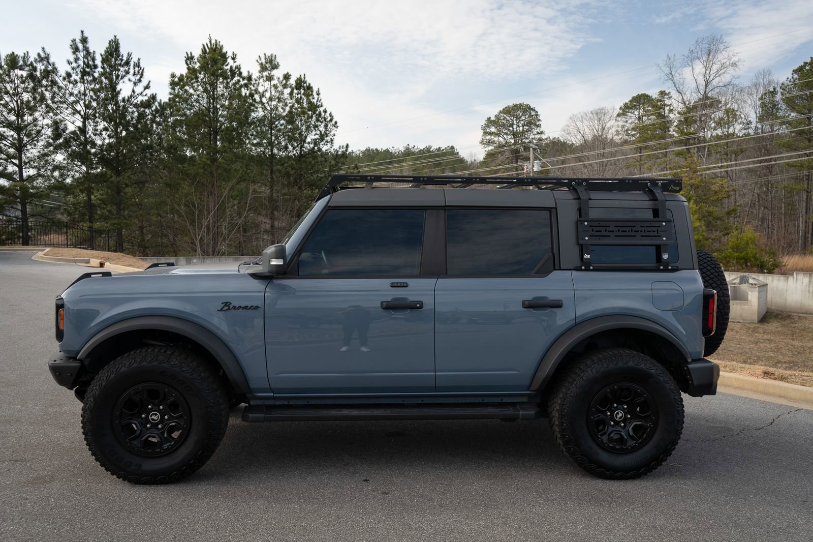 Used 2023 Ford Bronco Wildtrak image 5