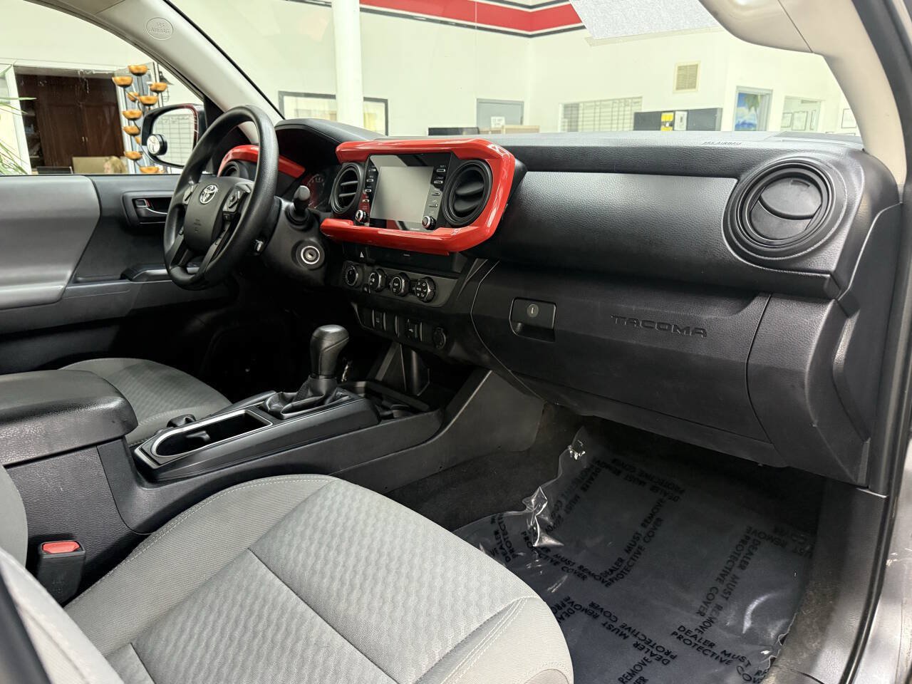 Used 2021 Toyota Tacoma SR AWD/4WD image 18