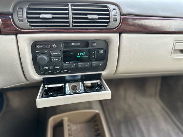 Used 1998 Cadillac De Ville image 21