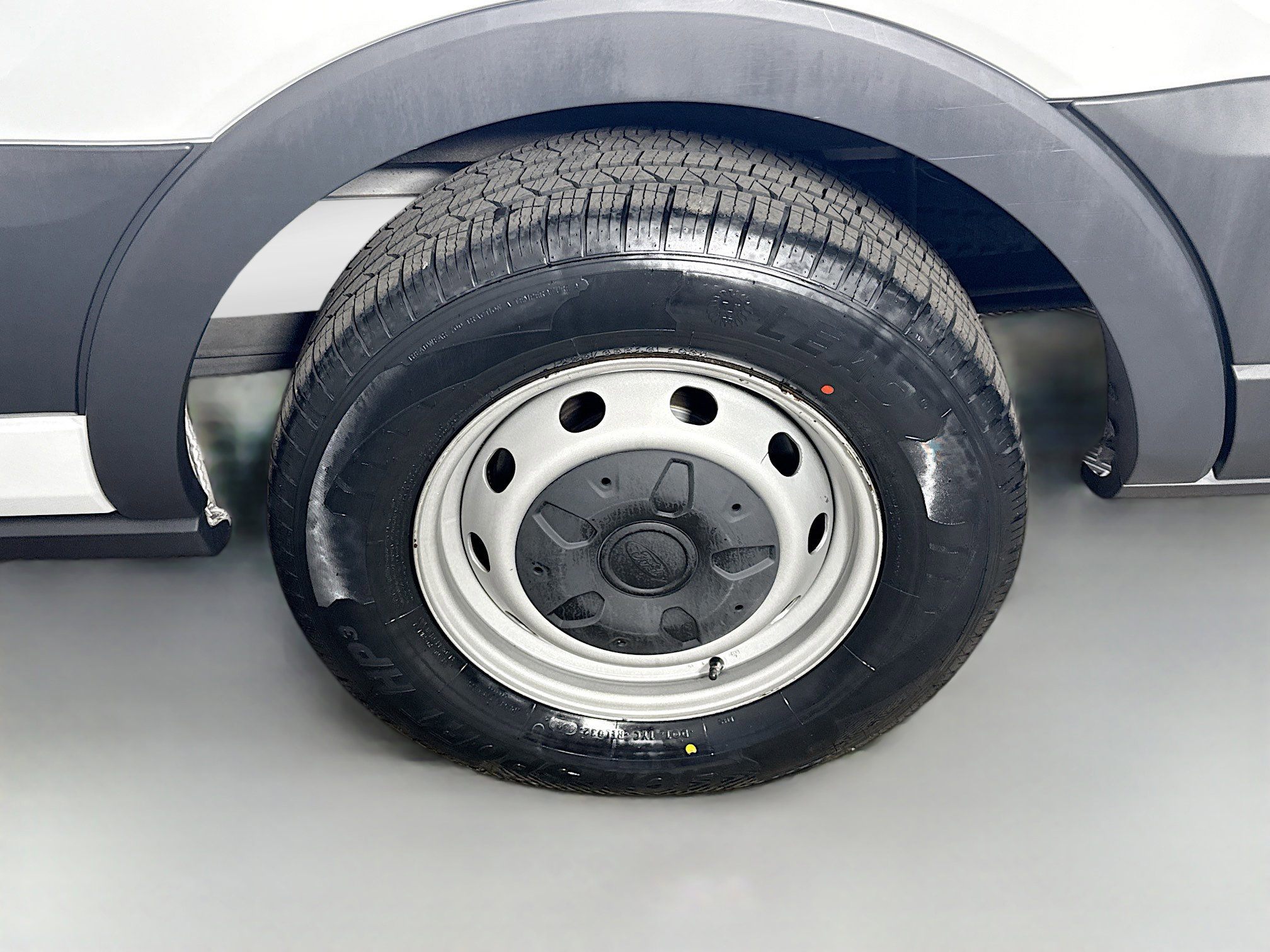 Used 2017 Ford Transit 350 XL image 32